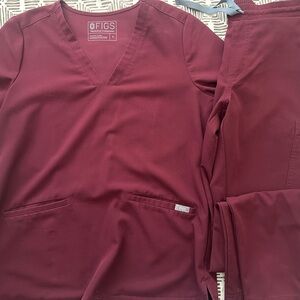 Figs Maroon Scrub Ensemble